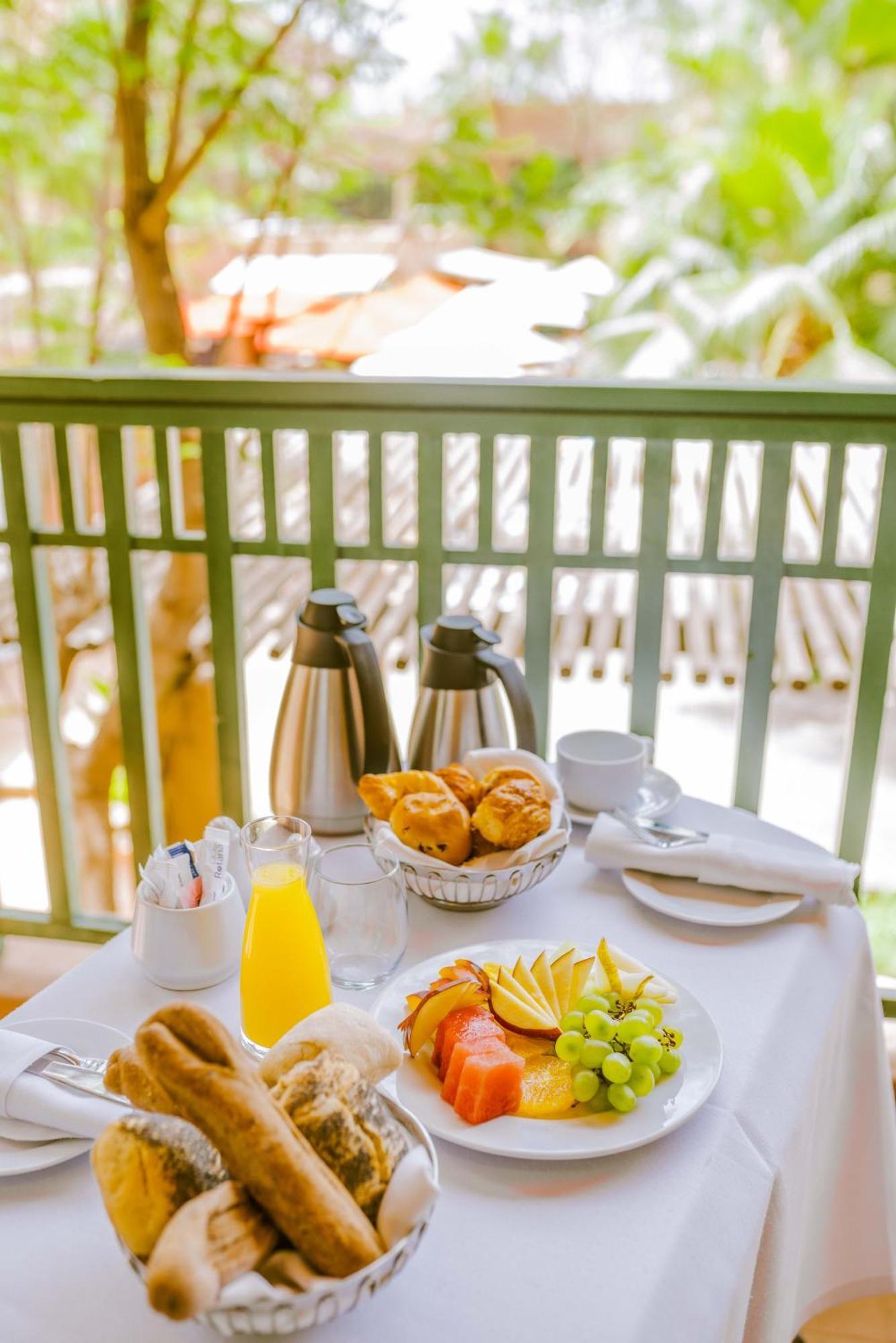 Pickalbatros Hotel Du Golf - Adults Friendly 16 Years Plus- All-Inclusive Marrakesh Eksteriør billede